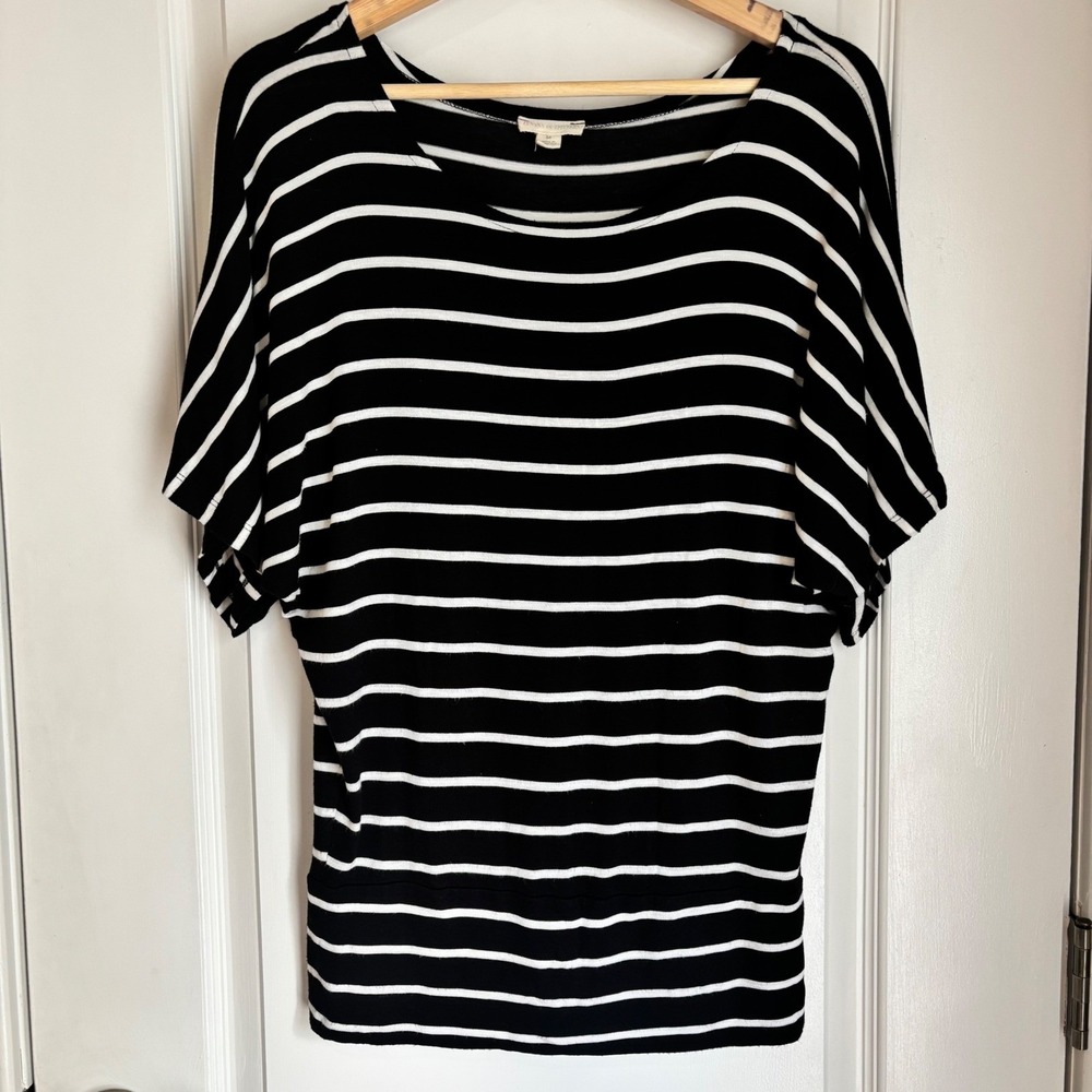 Zenana Outfitters Womens Black White Striped Dolman Sleeve Top Medium 2000s Emo